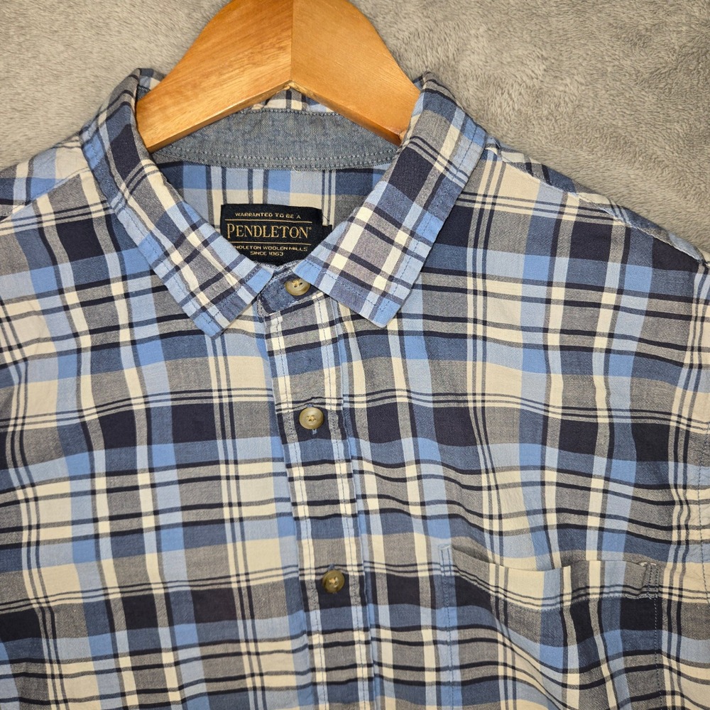 Pendleton Mens Large Blue White Plaid Short Sleeve Button Down Shirt Pocket L